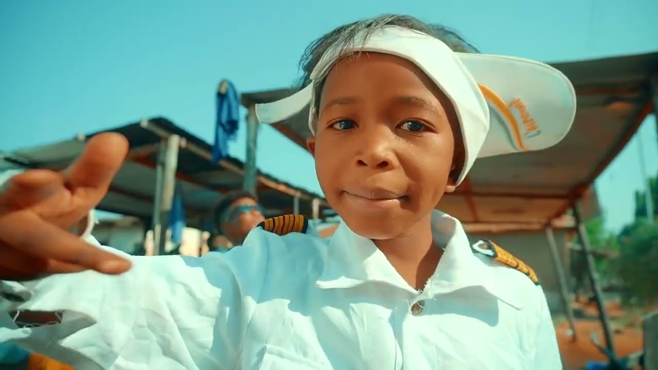 Music Video : Dogo Sillah – Mwaka huu